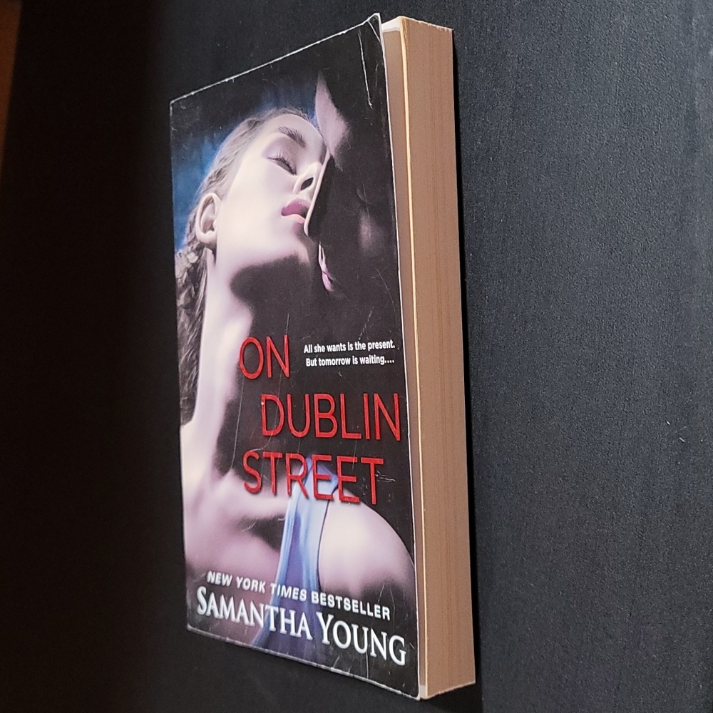 Samantha Young - On Dublin Street - Picture 5 of 6